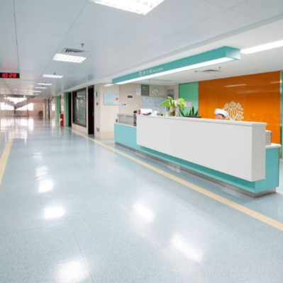 北極興醫(yī)院PVC塑膠地板2.0毫米發(fā)泡底/密實(shí)底/同質(zhì)透心