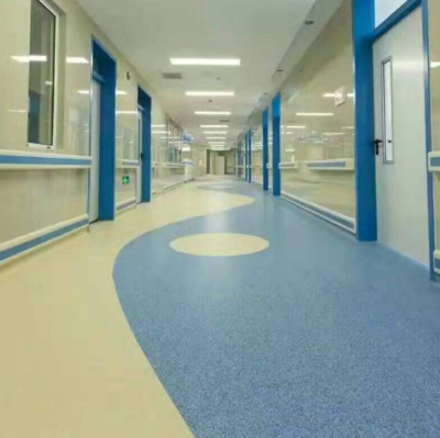 北極興醫(yī)院PVC塑膠地板2.0毫米發(fā)泡底/密實(shí)底/同質(zhì)透心