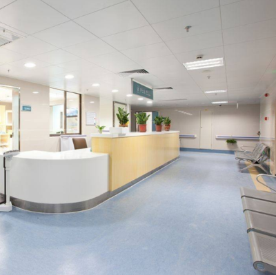 北極興醫(yī)院PVC塑膠地板2.0毫米發(fā)泡底/密實(shí)底/同質(zhì)透心